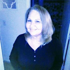 Meet your Posher, Cynthia